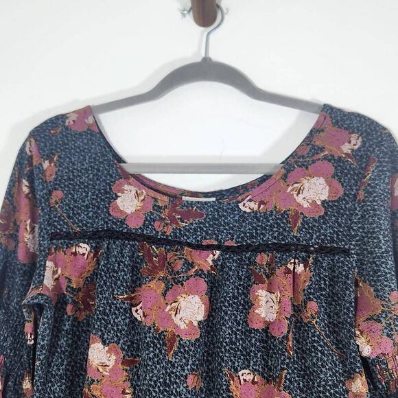 Knox Rose Gray and Pink Floral Print Peasant Blouse Size Medium Boho Floral Top - Picture 2 of 11